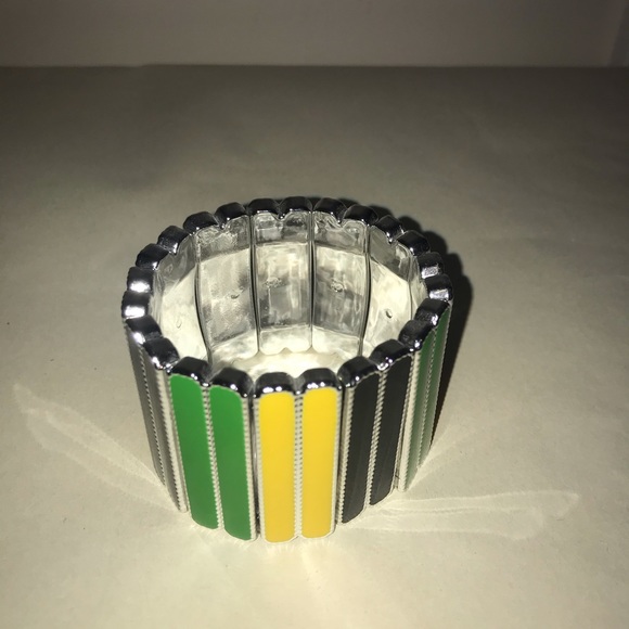 3 for 25.00 Green Yellow Black stretchable Bracelet - Picture 2 of 5